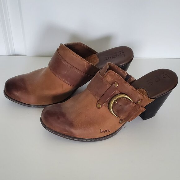 Women's B.O.C. Leather Clogs Sz 39/US Sz 8 - Picture 1 of 11